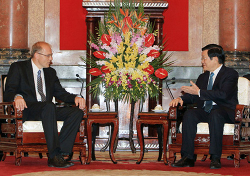 ທ່ານປະທານປະເທດຫວຽດນາມຕ້ອນຮັບປະທານສານສານຮົງກາຣີ